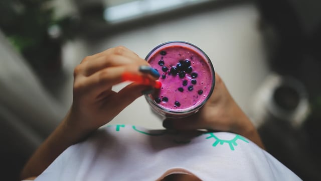 Suppléments en postpartum, grossesse et allaitement : l’avis d’une nutritionniste pour mamans actives