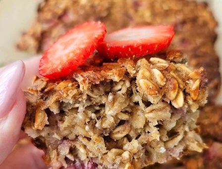 Baked Oats aux Fraises & Beurre d’Arachides