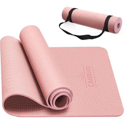 Tapis d'entraînement rose roulé